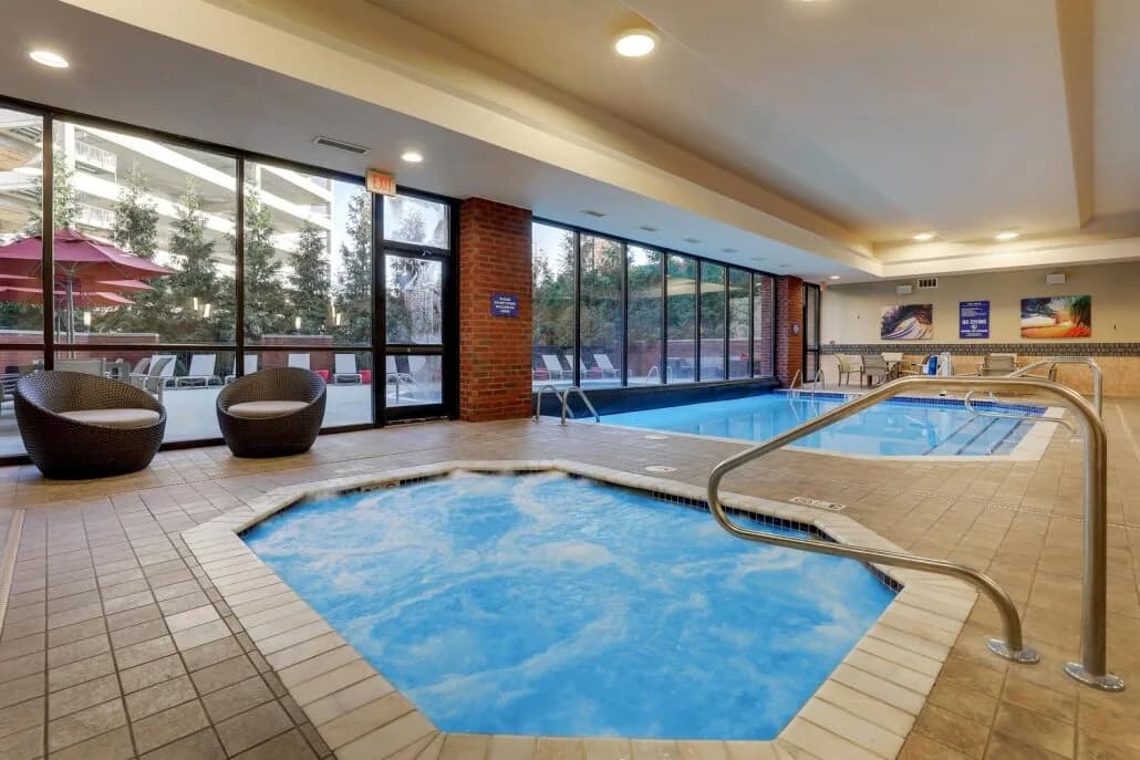 The indoor pool at Drury Inn & Suites Columbus Convention Center